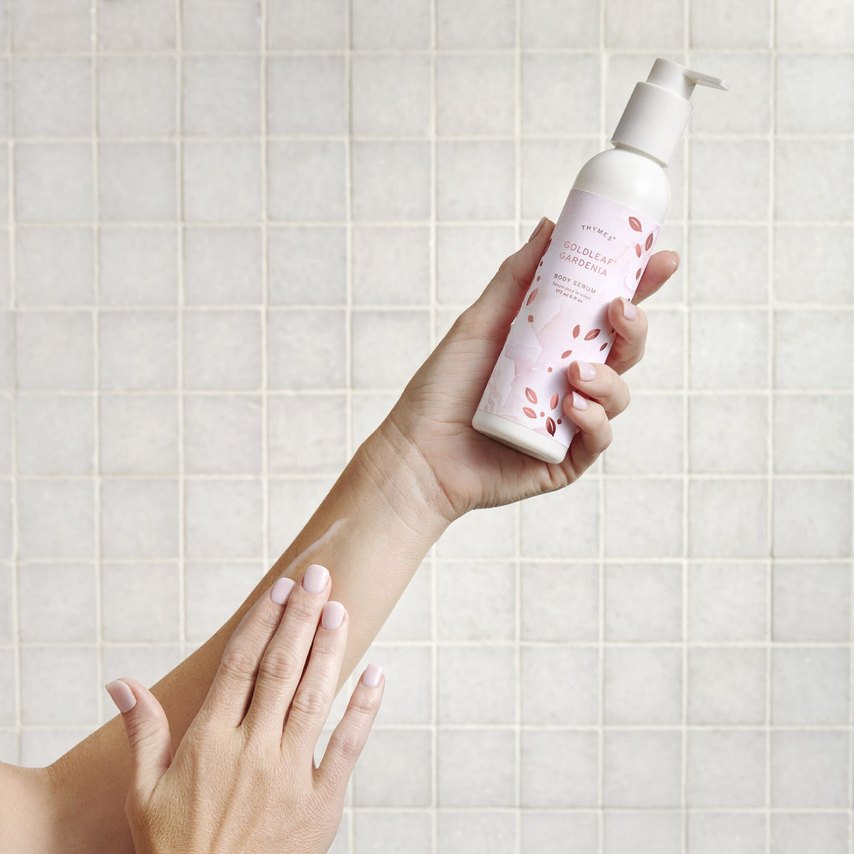 Alternate image of Thymes Goldleaf Gardenia Body Serum formulated with Argan Oil
