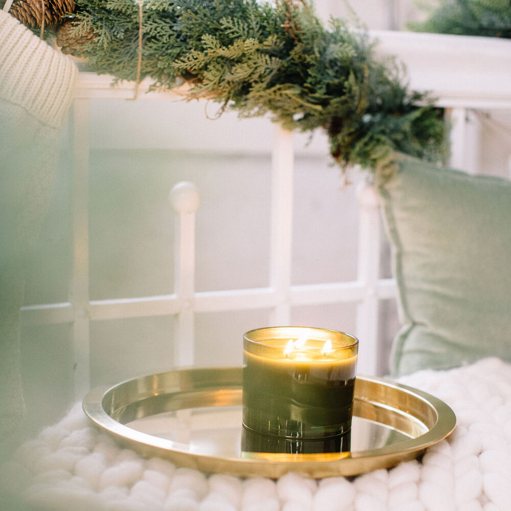 Thymes Frasier Fir Candle – OMO Jewels & Gifts